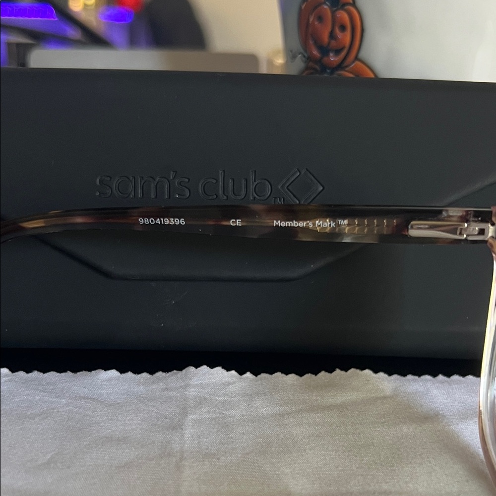 Members Mark Pink Transparent Frames - image 3